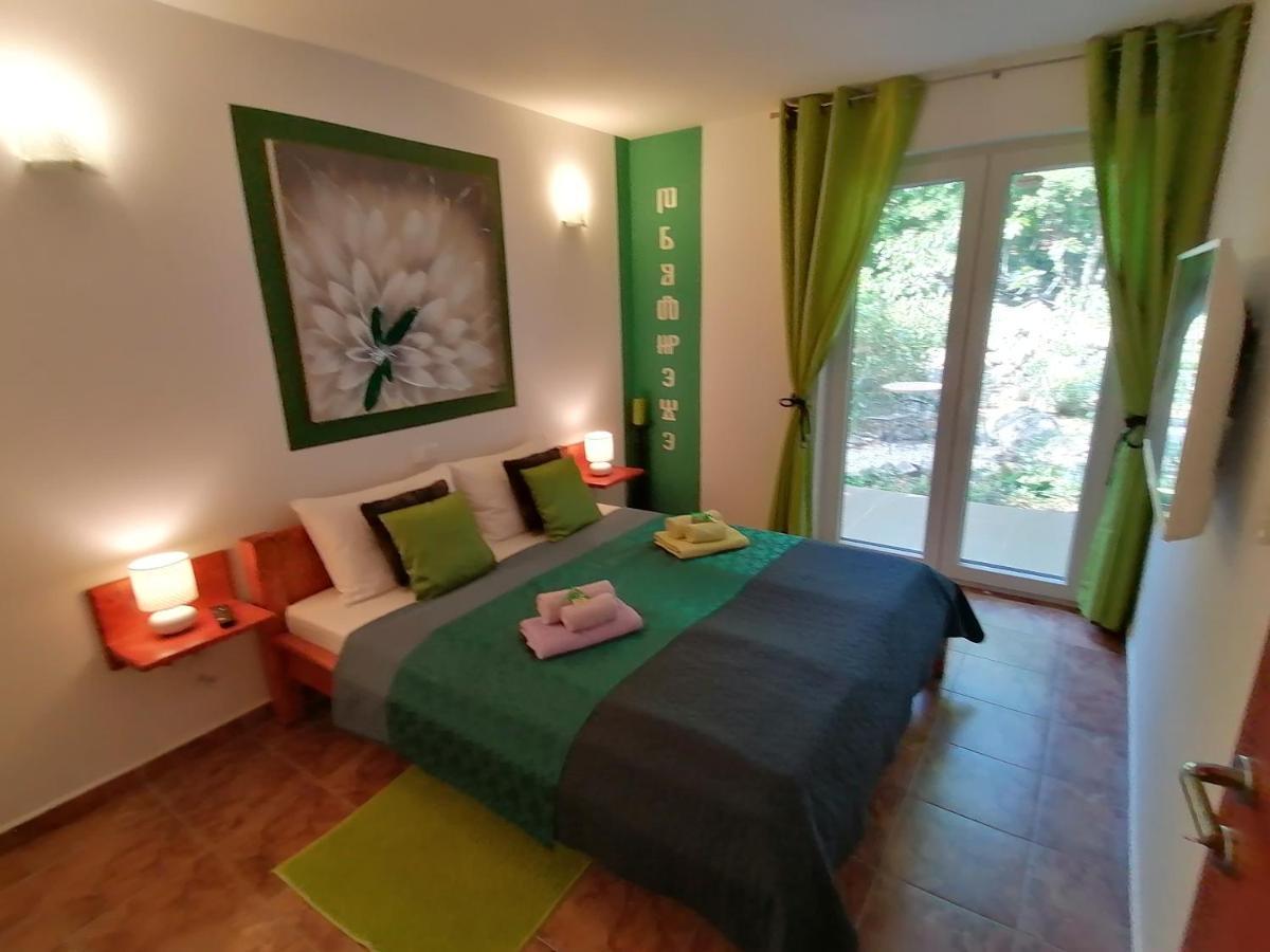 The Forest House Krk 1 Kras Buitenkant foto